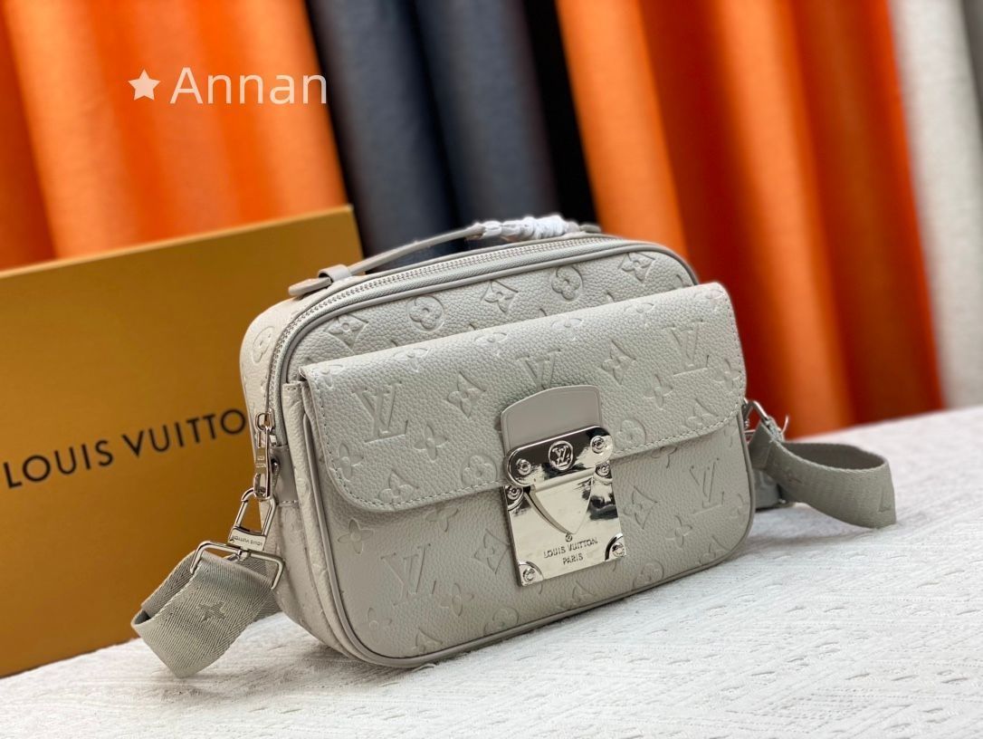 ルイヴィトン LOUIS VUITTON Sロック ショルダーバッグ モデル メッセンジャー モノグラム バッグ トリヨンレザー ブラック