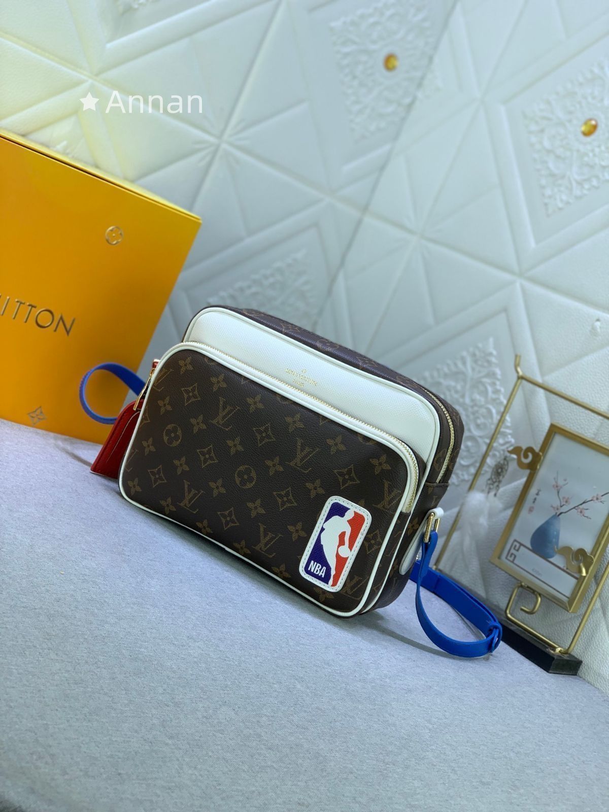 超 LOUIS VUITTON ルイヴィトン NBA メンズ ショルダーバッグ モデル