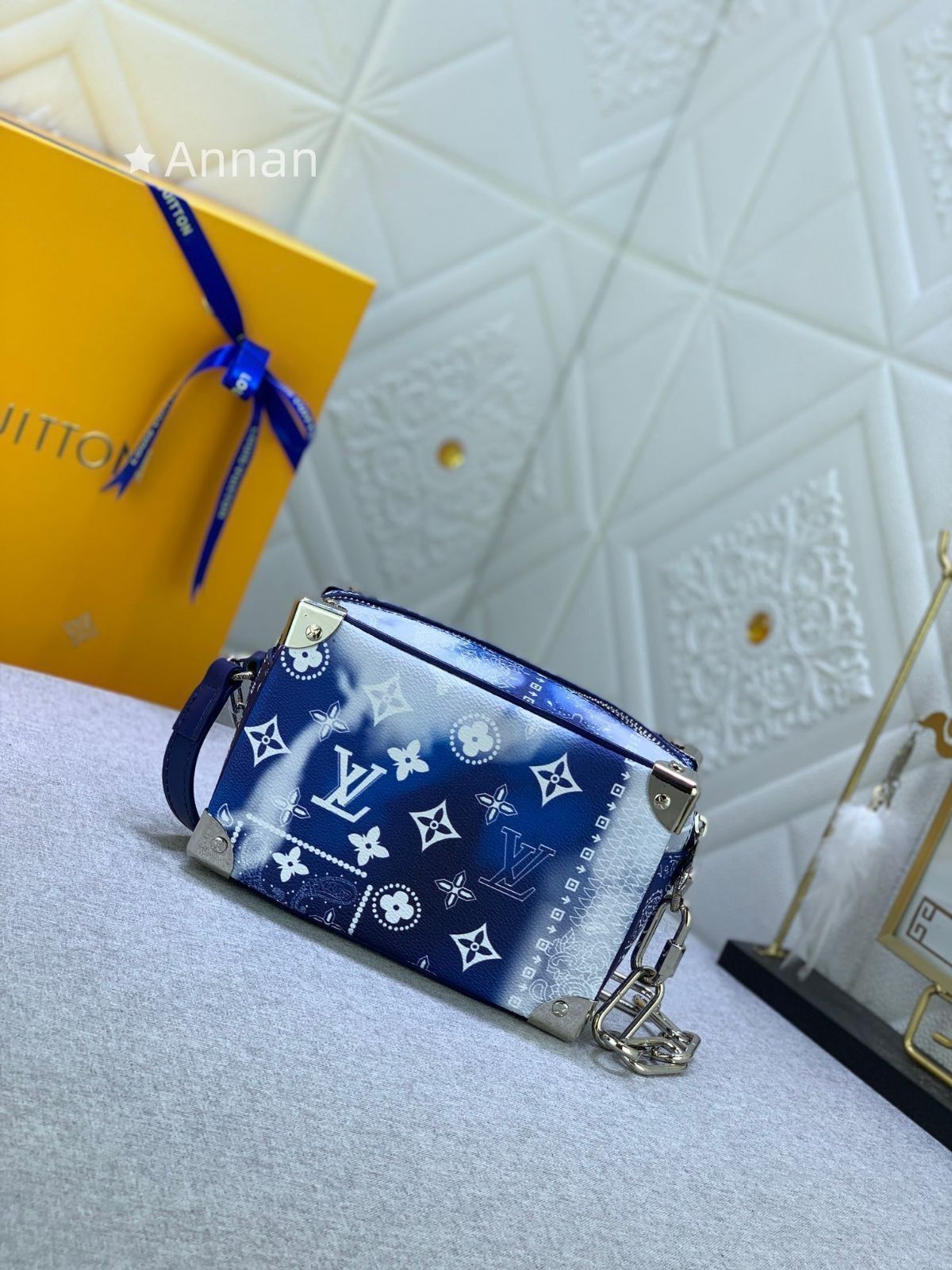 ショルダーバッグ