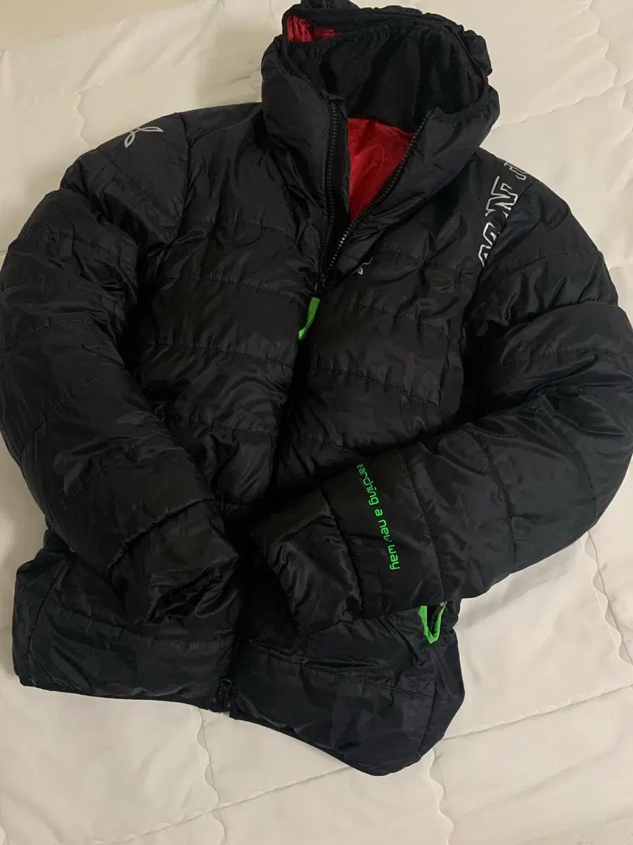 MONTURA モンチュラ ダウン