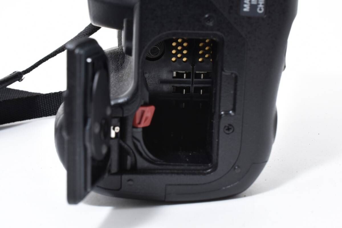  ショット数1480回 オリンパス OLYMPUS E 3 ボディ デジタルカメラ L 66 7133 デジタル一眼レフ デジタルカメラ