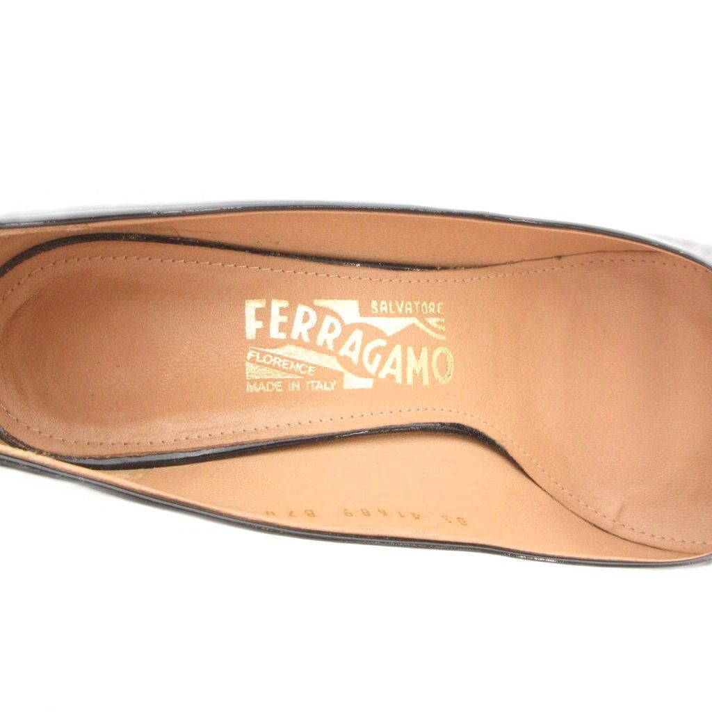 サルヴァトーレフェラガモ Salvatore Ferragamo パンプス ヒール