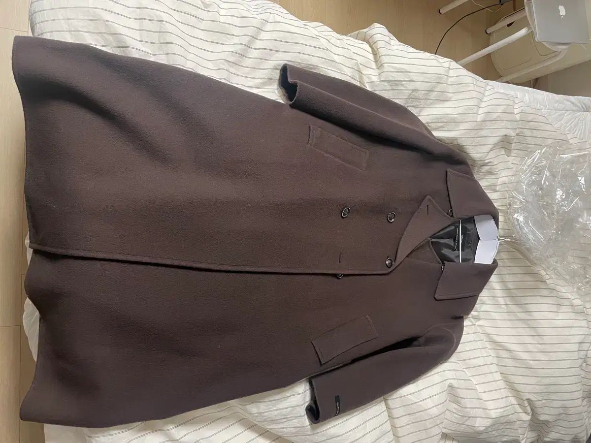 オンアンドオン カシミア ベルト付き コート ギ ウンセ 着用