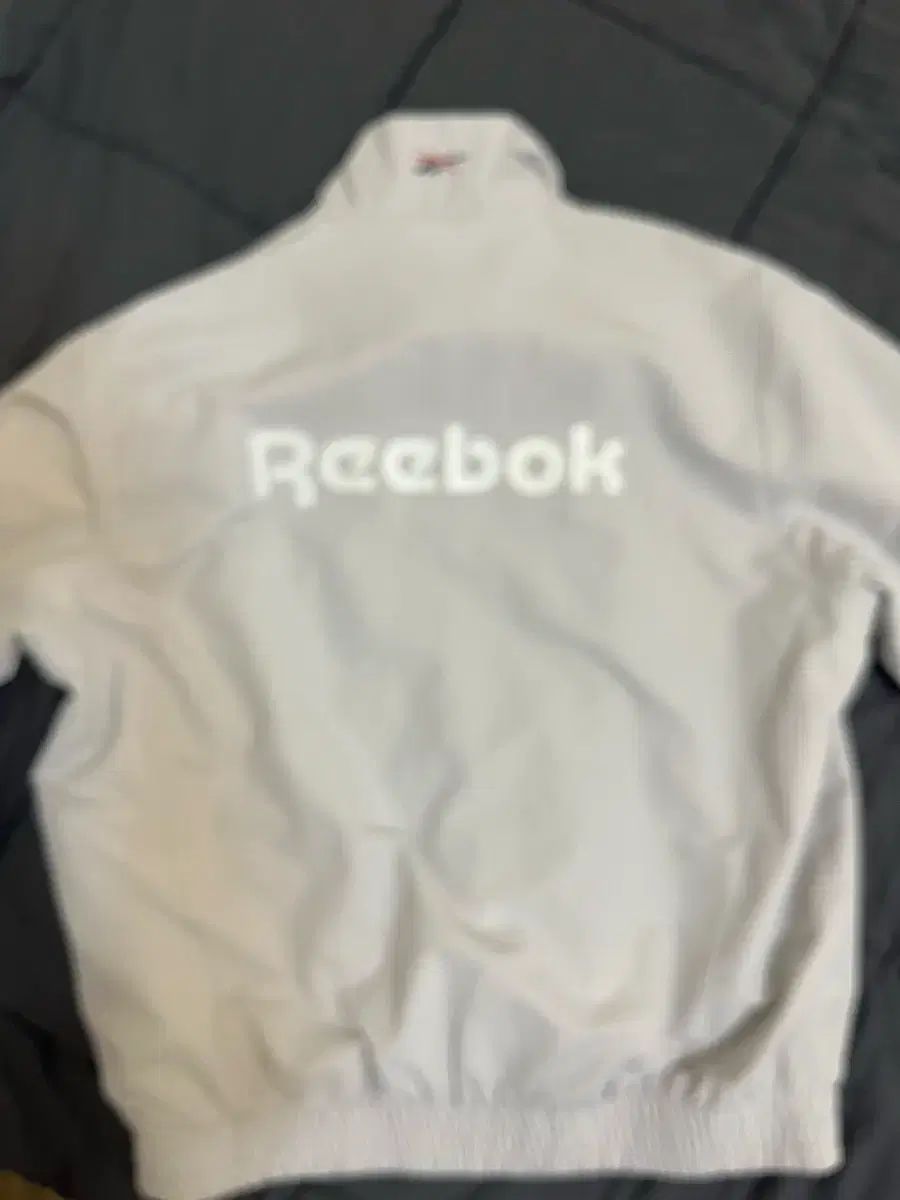 リーボック レジェンド ウォームアップ WIND AND WISH ブレーカー グレー