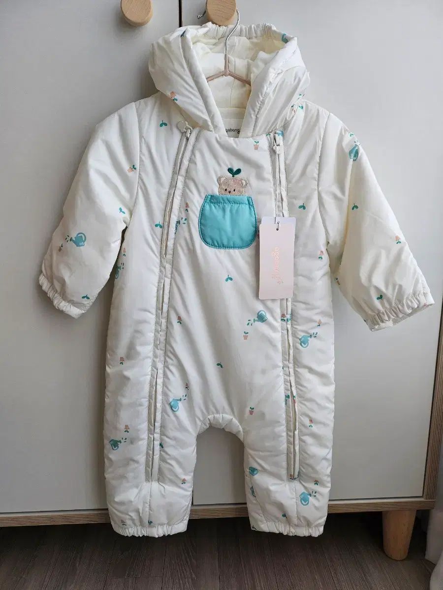 新品)アガバン 宇宙服 80