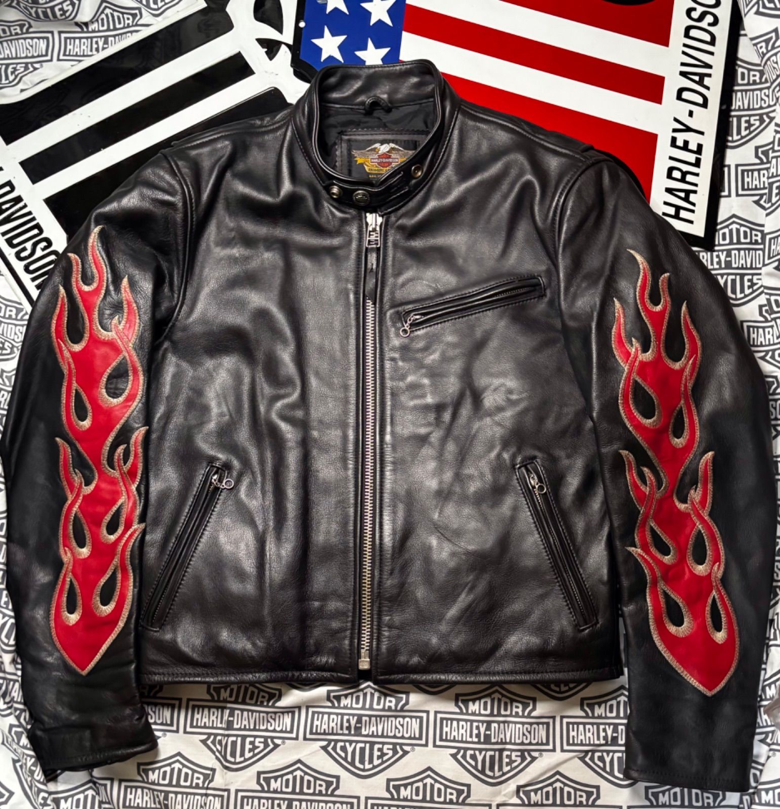 ⭐️ ハーレーダビッドソン 背面&袖・金糸・本革製パッチの限定