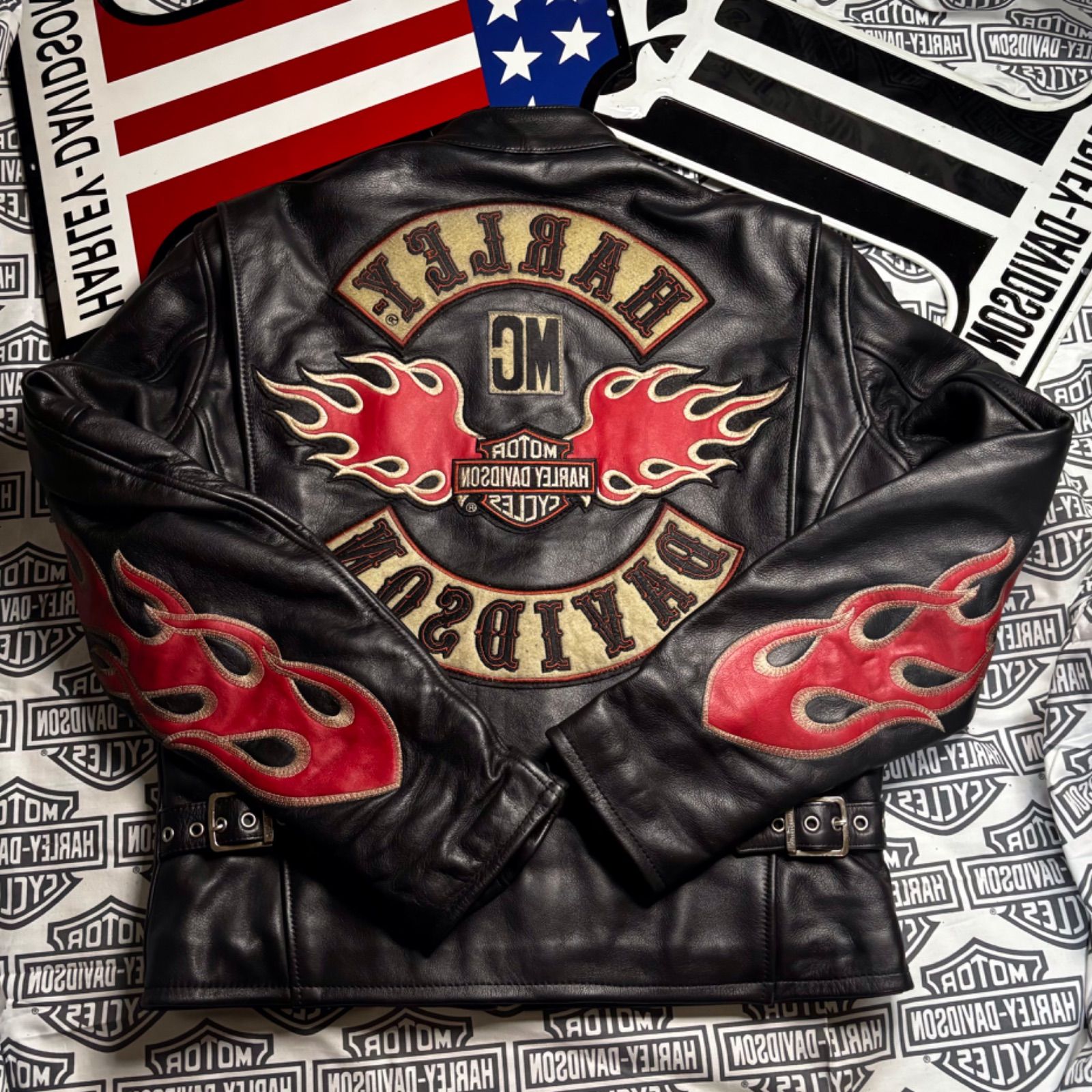 ⭐️ ハーレーダビッドソン 背面&袖・金糸・本革製パッチの限定