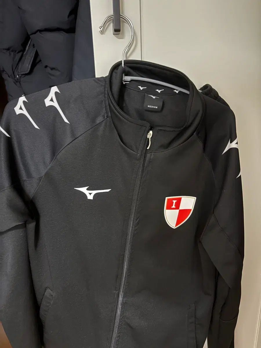 サッカー部 釜山アイパーク u 18 開成高校 トレーニングウェア