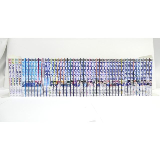 ブルーロック 1～32巻 / エピソード凪 1~6巻 / 小説4冊 / キャラクター