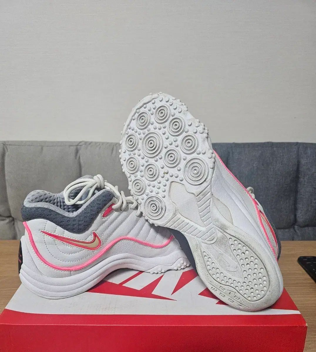 ズームアップテンポ 白黒Ping