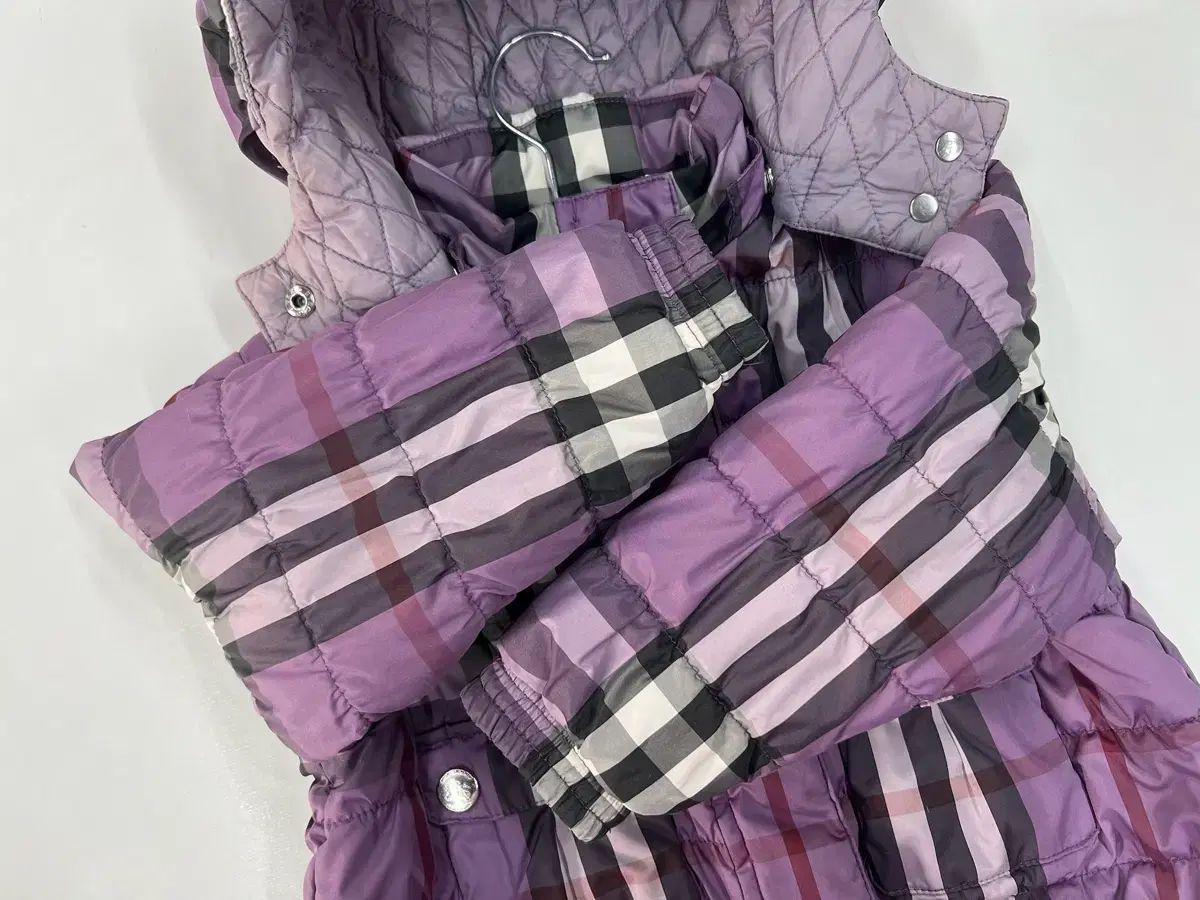  バーバリー 2 Y フード チェック ダウン キッズ アウター ベビー服(~95cm)