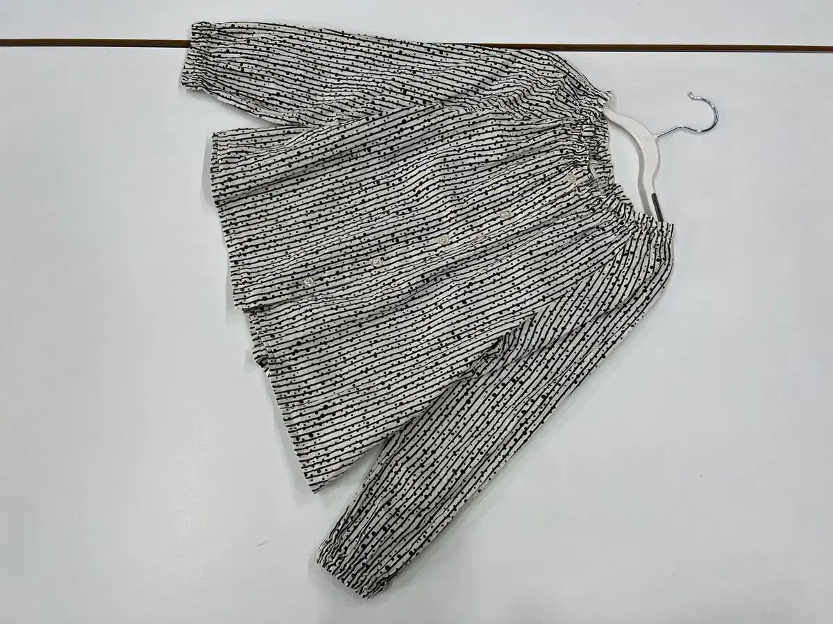 中国清時代　雍正年製　粉彩鉢　口径約14㎝　東Y7-1030☆2Fトヒチサ 中国清時代 雍正年製 粉彩鉢 口径約14㎝ 東Y7-1030☆2Fトヒチサ