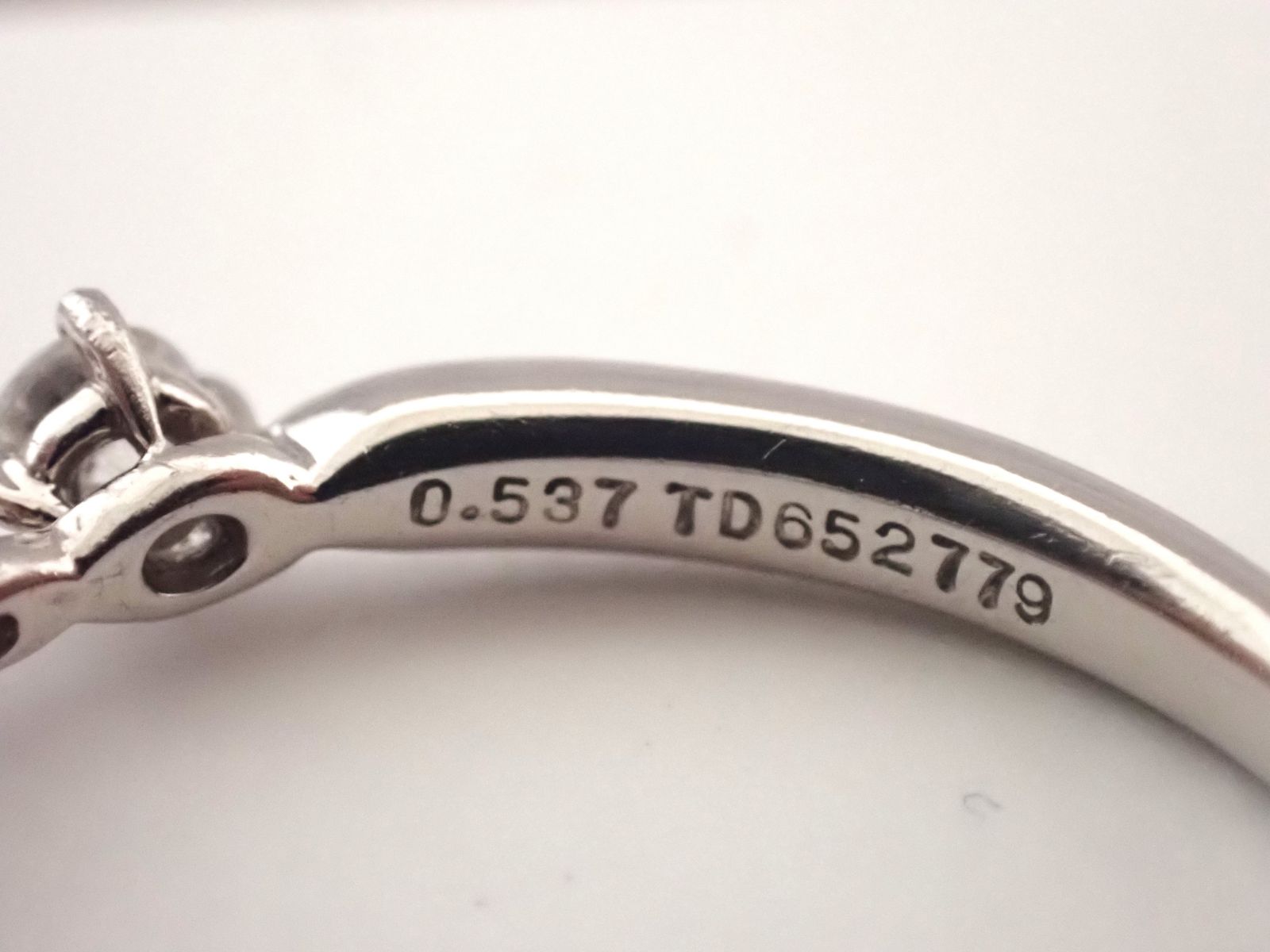  カシケイ ソリティアダイヤリング Pt 900 ブラウンダイヤ リングサイズ19 5号 リング 指輪 アクセサリー