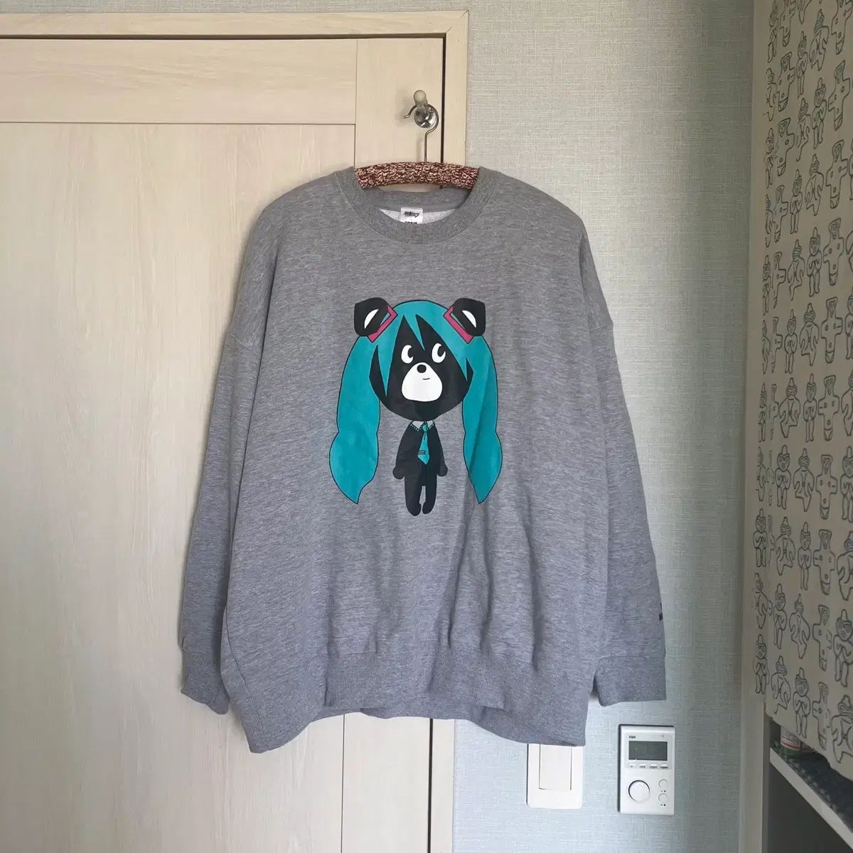 ネネット デザイナー this is not a cat スウェット