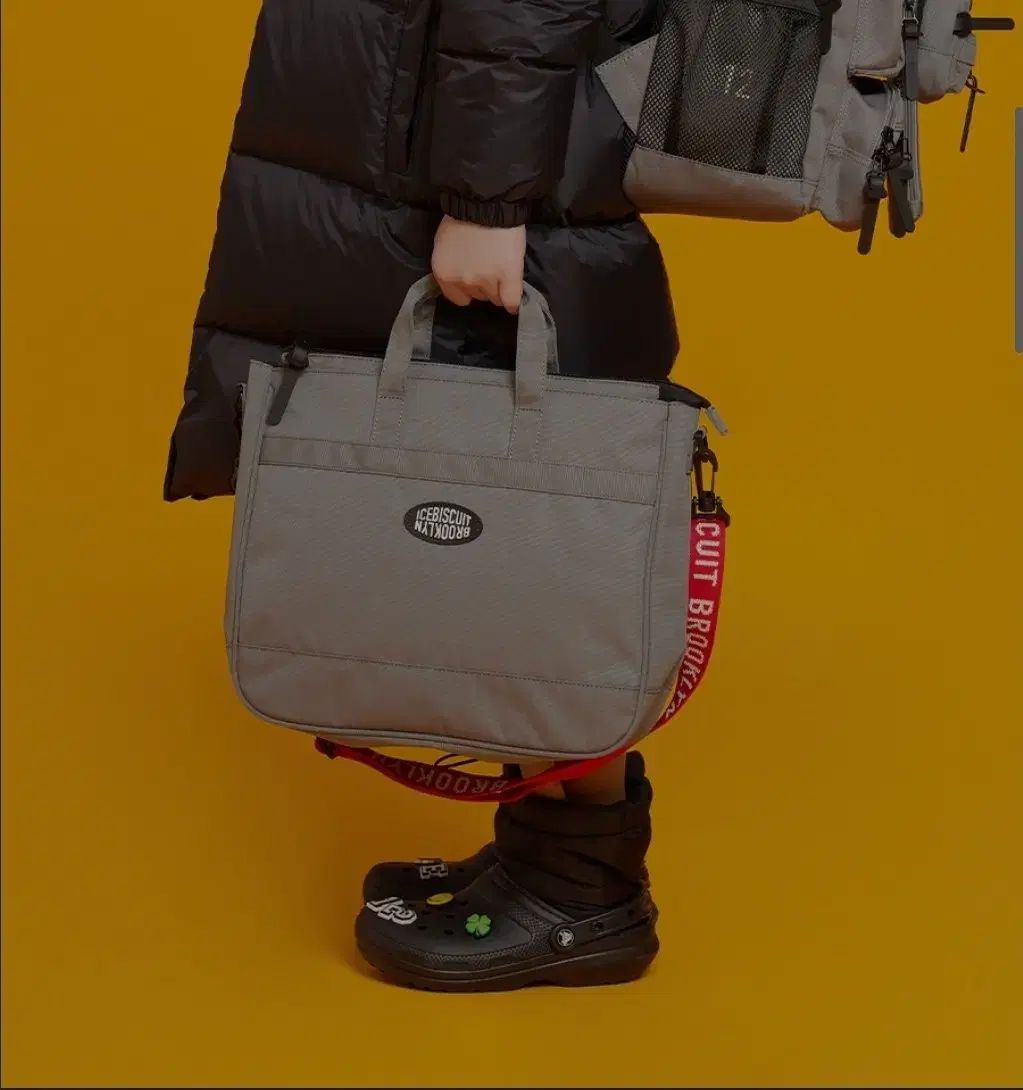 アイスビスケットシンボルロゴアシストバッグ