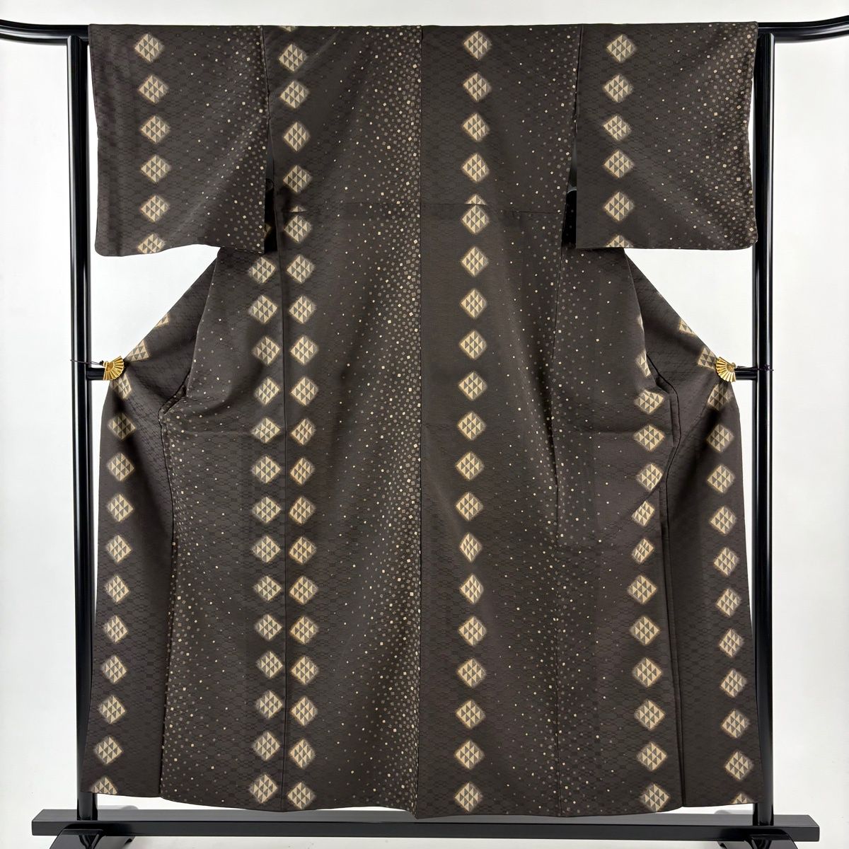 小紋 身丈156.5 cm 裄丈62 S 袷 鱗 菱 金彩 焦茶色 正絹 秀品