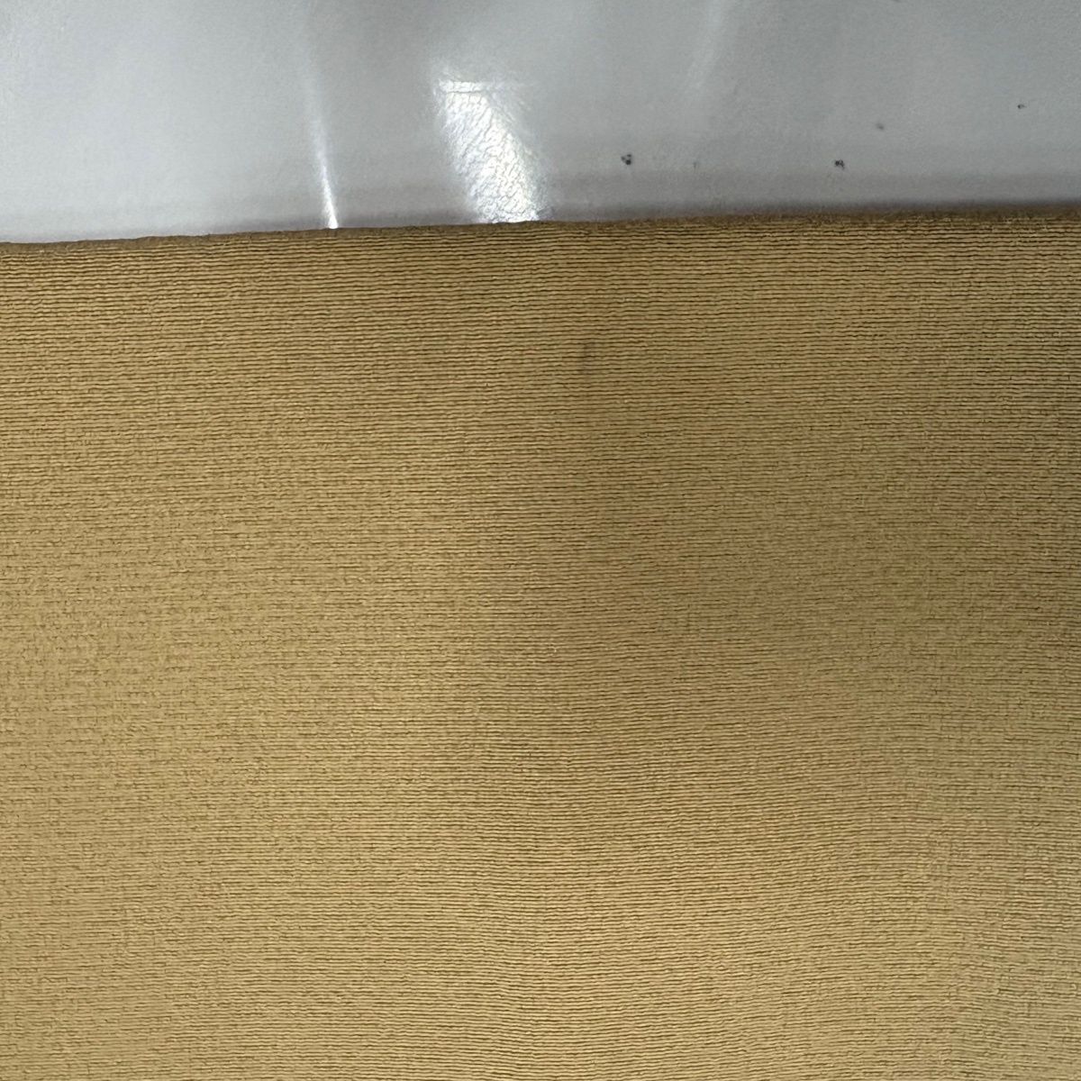  小紋 身丈156 cm 裄丈62 S 袷 梅 花弁 縮緬 ベージュ 正絹 秀品 小紋 着物