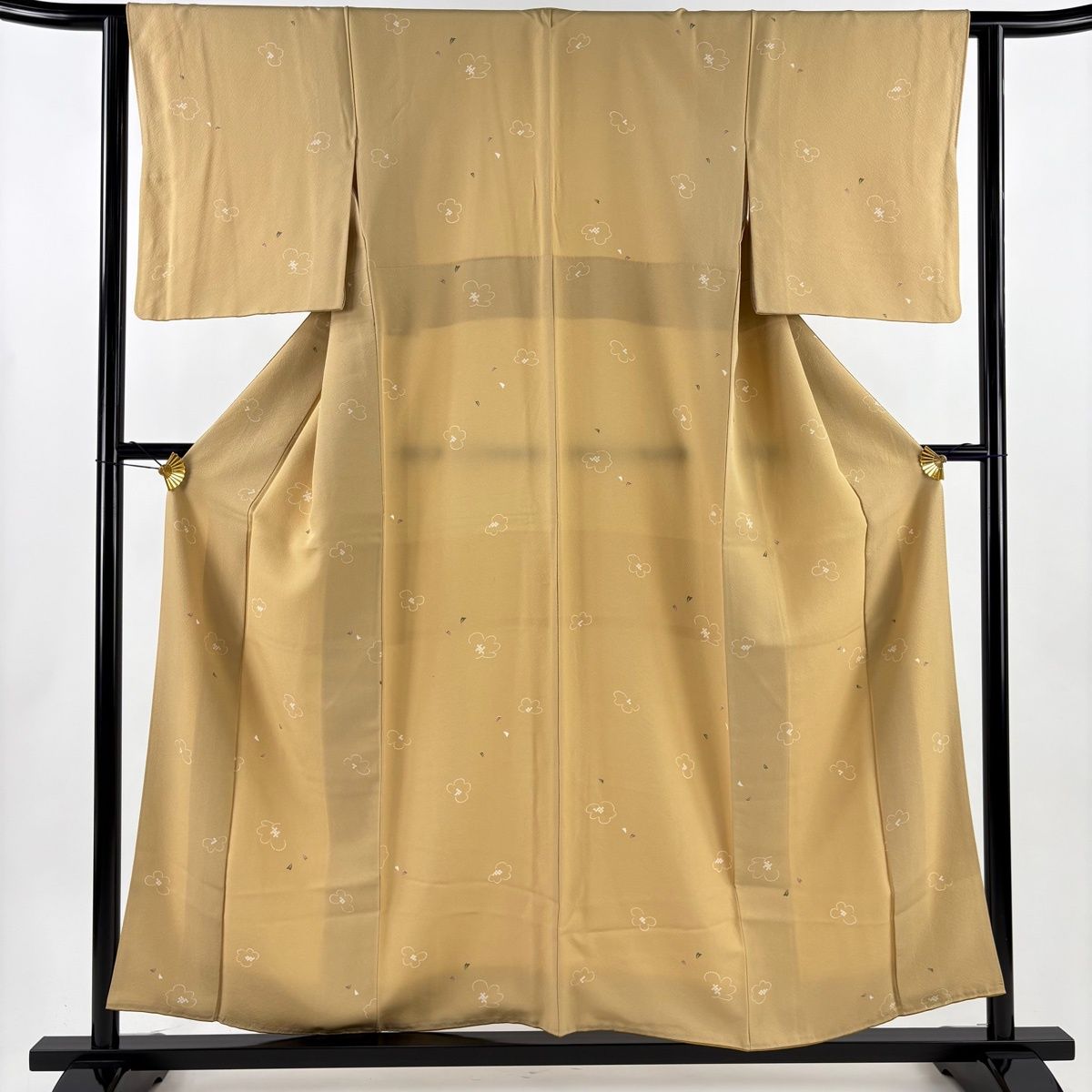 小紋 身丈156 cm 裄丈62 S 袷 梅 花弁 縮緬 ベージュ 正絹 秀品