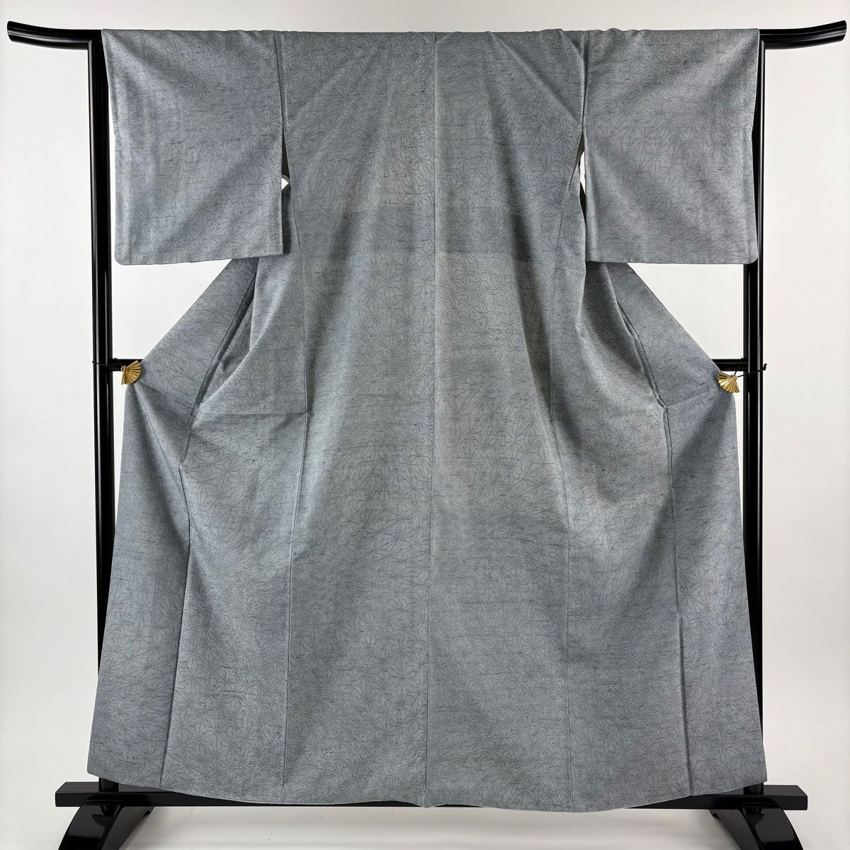 小紋 身丈160 cm 裄丈65.5 M 袷 牛首紬地 落款 証紙 変わり麻の葉 青灰色 正絹