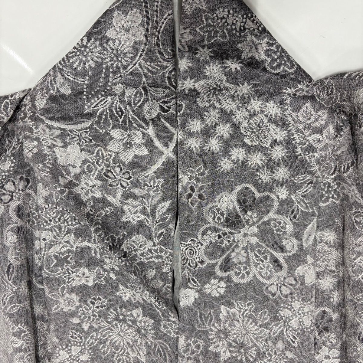  小紋 身丈157 cm 裄丈64 M 単衣 紋意匠 草花 扇 灰色 正絹 小紋 着物