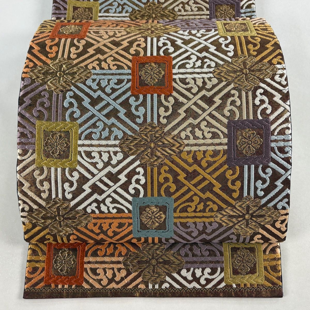 袋帯 秀品 幾何学 花菱 刺繍 金糸 金色 六通 正絹 【中古】 - メルカリ