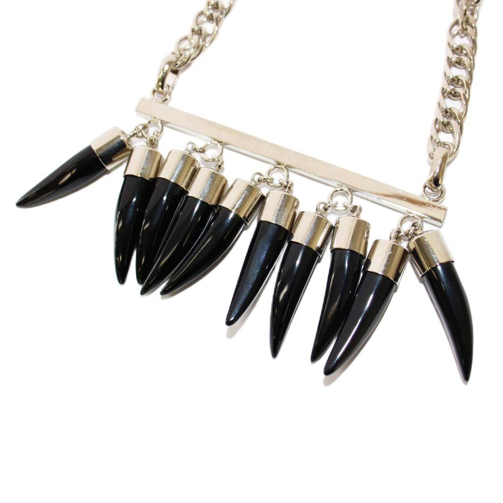 フミエタナカ FUMIE=TANAKA FANG NECKLACE ネックレス ペンダント 黒