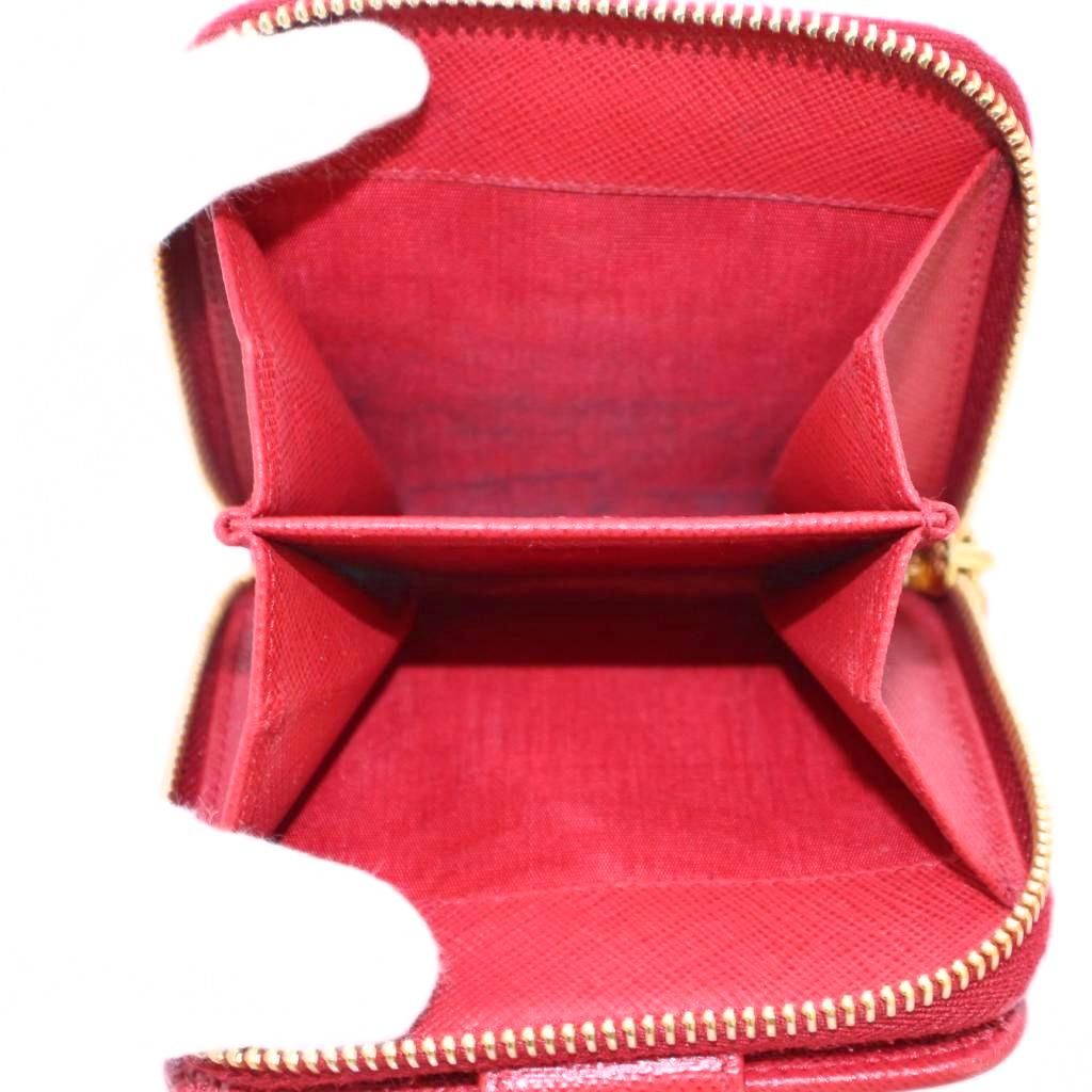 【中古】プラダ PRADA 二つ折り財布 コンパクトウォレット スクエア レザー ロゴ 赤 レッド /BB ■OH レディース プラダ PRADA 二つ折り財布 コンパクトウォレット スクエア レザー
