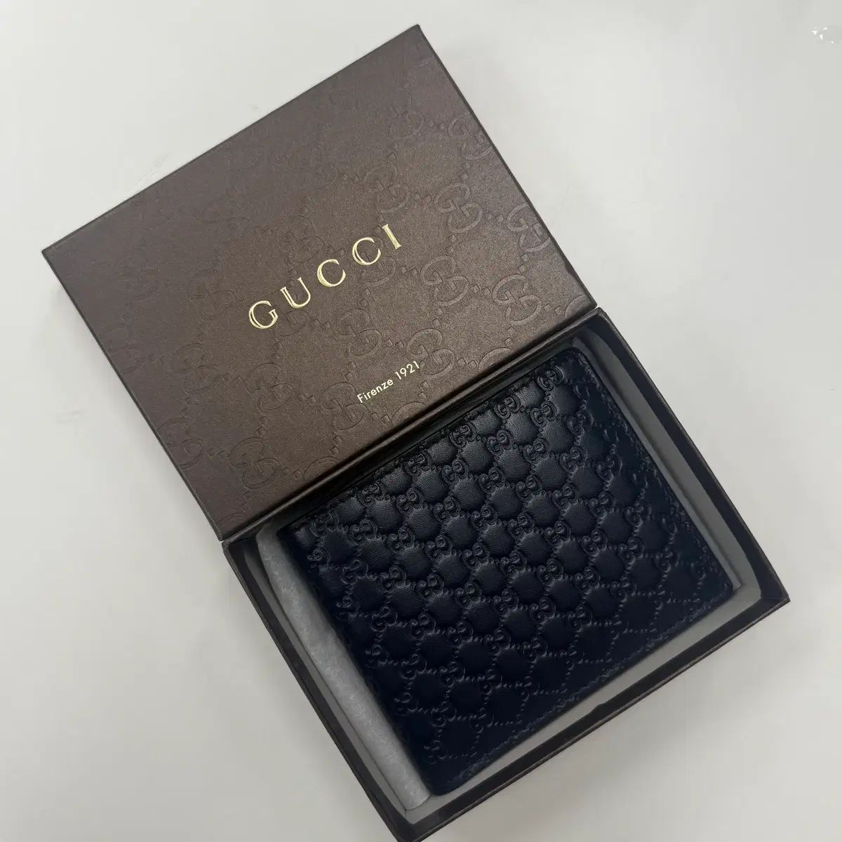 OS グッチ マイクロシマ 二つ折り財布 ネイビー