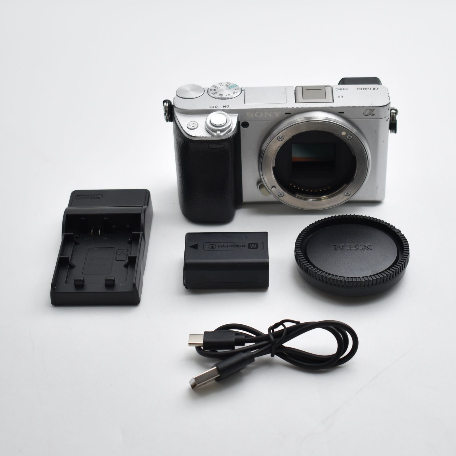 B 10497 SONY ソニー APS C ミラーレス一眼カメラ α6400 ボディ レンズなし シルバー ILCE 6400 S