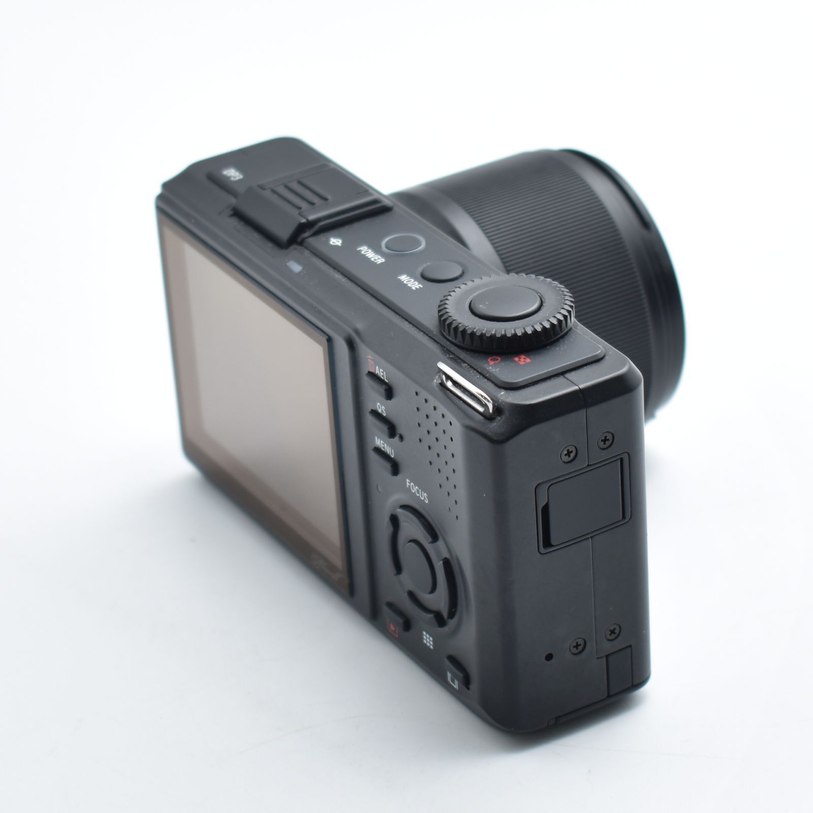 B 9967 シグマ Sigma デジタルカメラ DP 3 Merrill 4 600万画素 FoveonX 3ダイレクトイメージセンサー APS C 搭載 929558