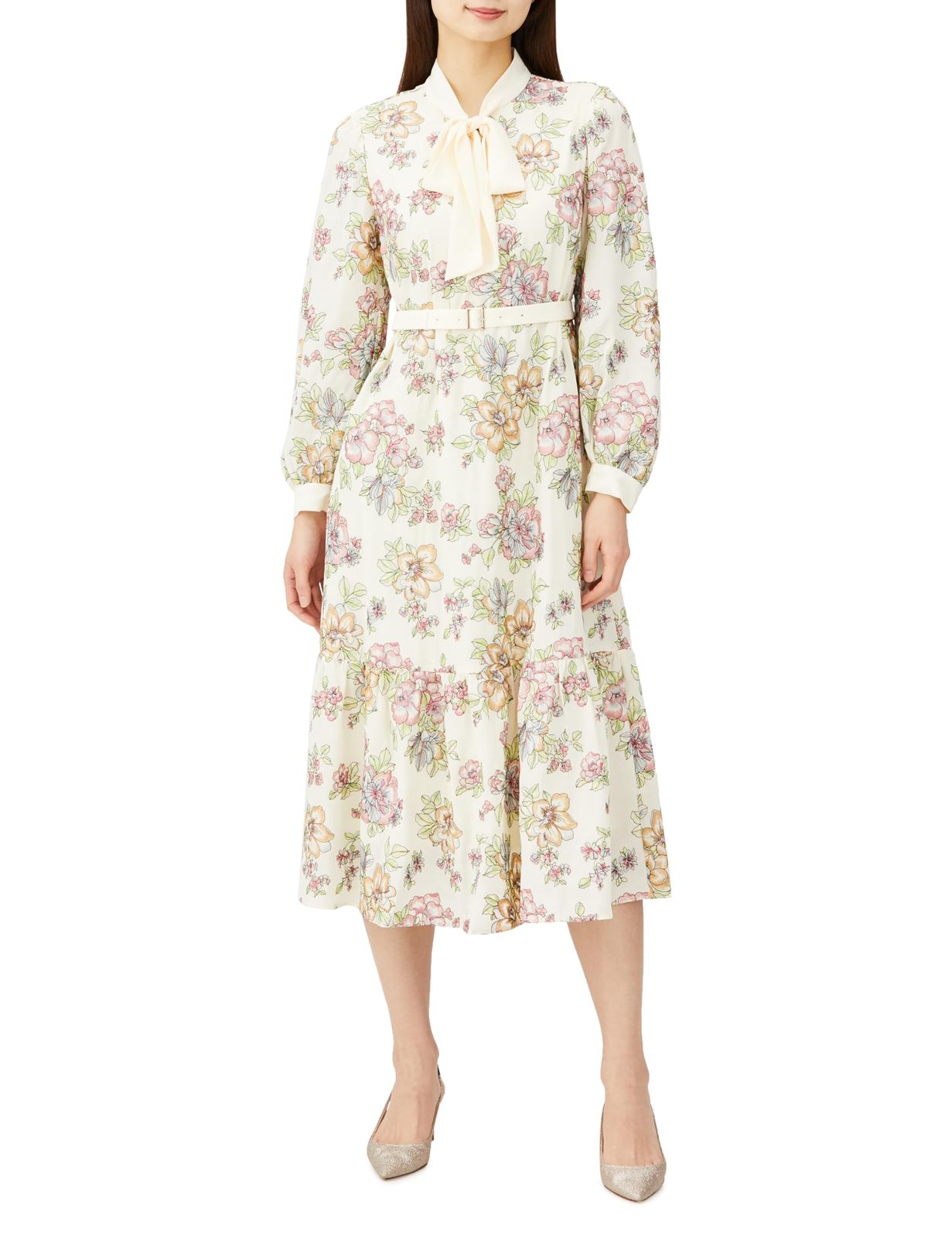 グレースコンチネンタル ﾌﾗﾜｰ刺繍ﾎﾞｳﾀｲﾜﾝﾋﾟｰｽ