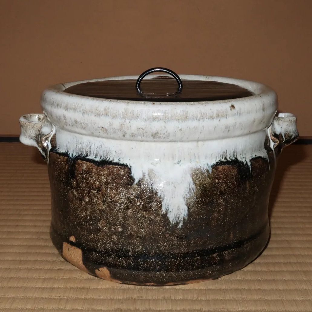 茶道具】13代中里太郎右衛門 叩き朝鮮唐津耳付水指 唐津焼 - メルカリ