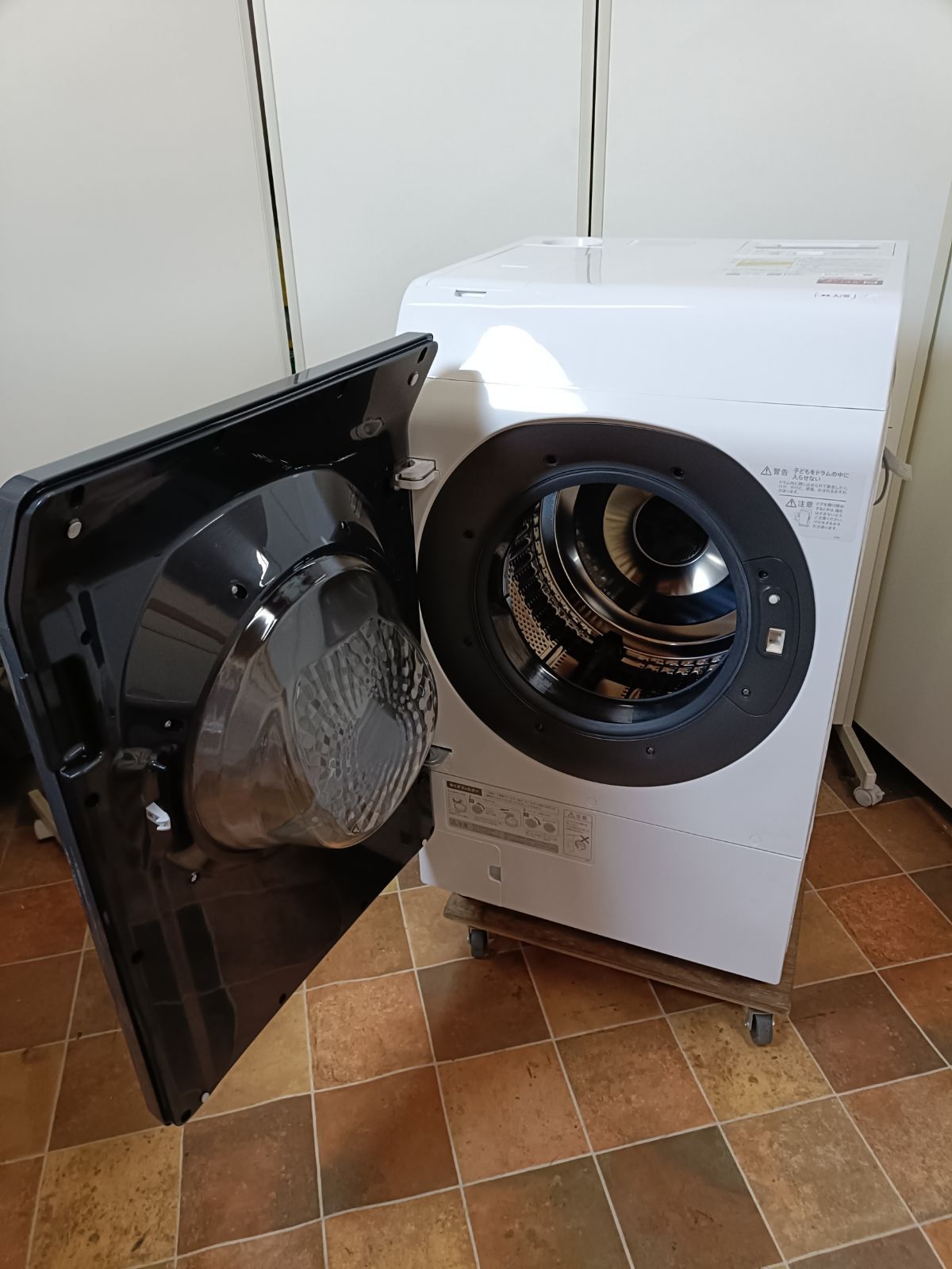 シャープ SHARP ドラム式洗濯機 ES W 114 SL 22年製 左開 11 kg 6 0