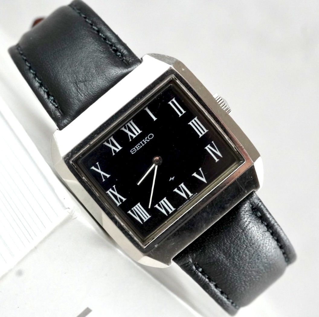 希少 セイコー シャリオ SEIKO Chariot 2220-3170 手巻き スクエア