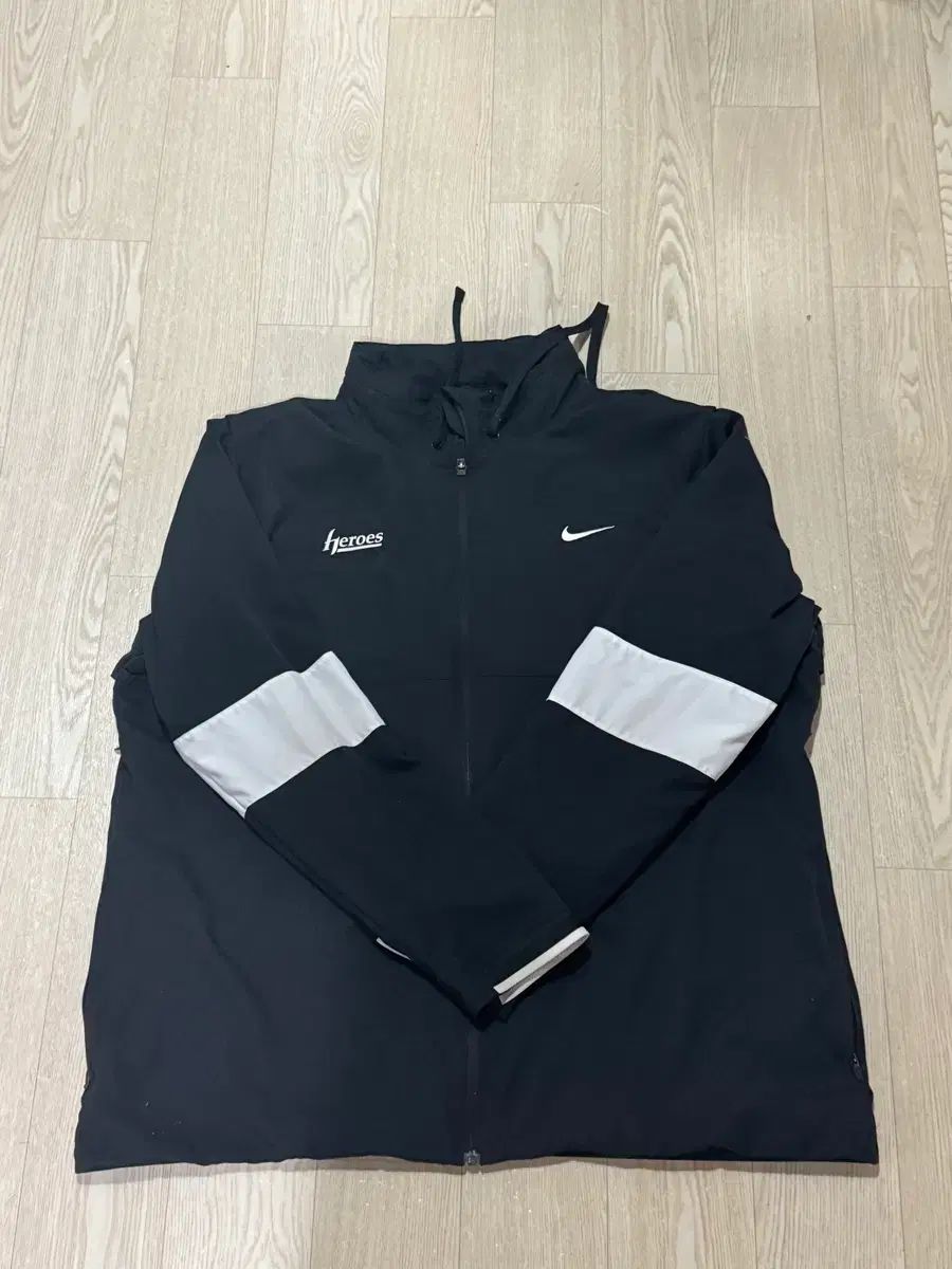 2 XL 状態良し KIWOOM HEROES キウム ヒーローズ 選手用支給用 ウィンドブレーカー