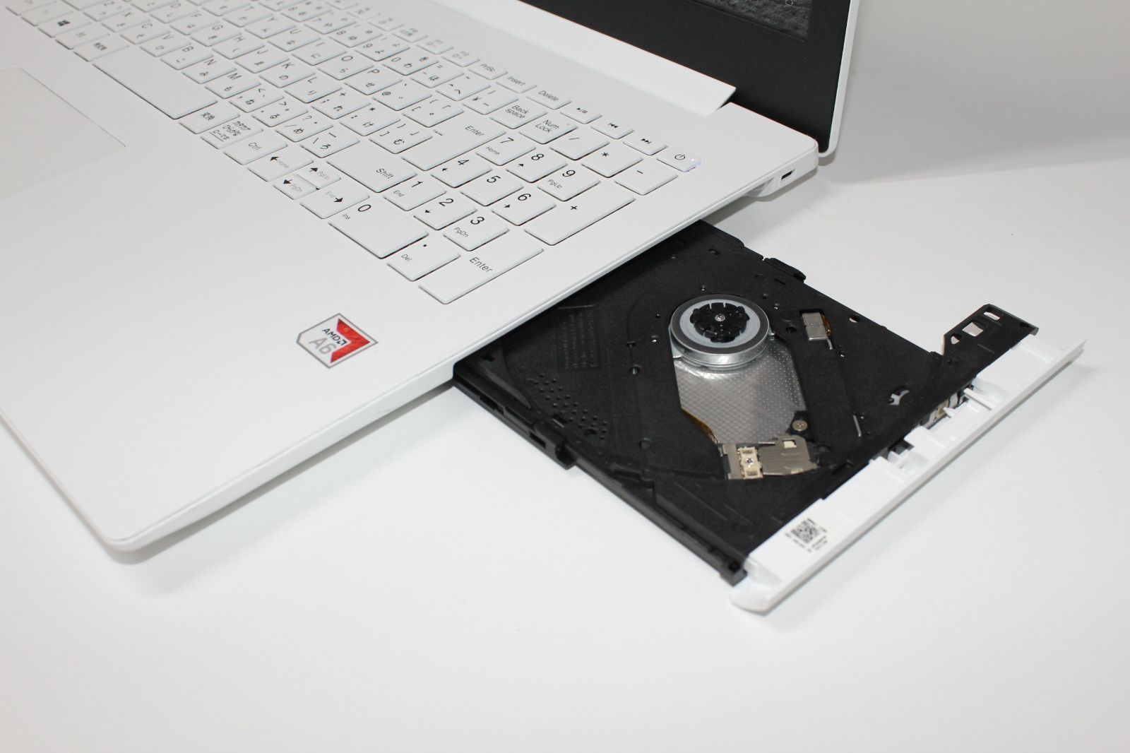 NEC LAVIE NS20A/M2W 中古ノートPC AMD A6 SSD256GB - メルカリ