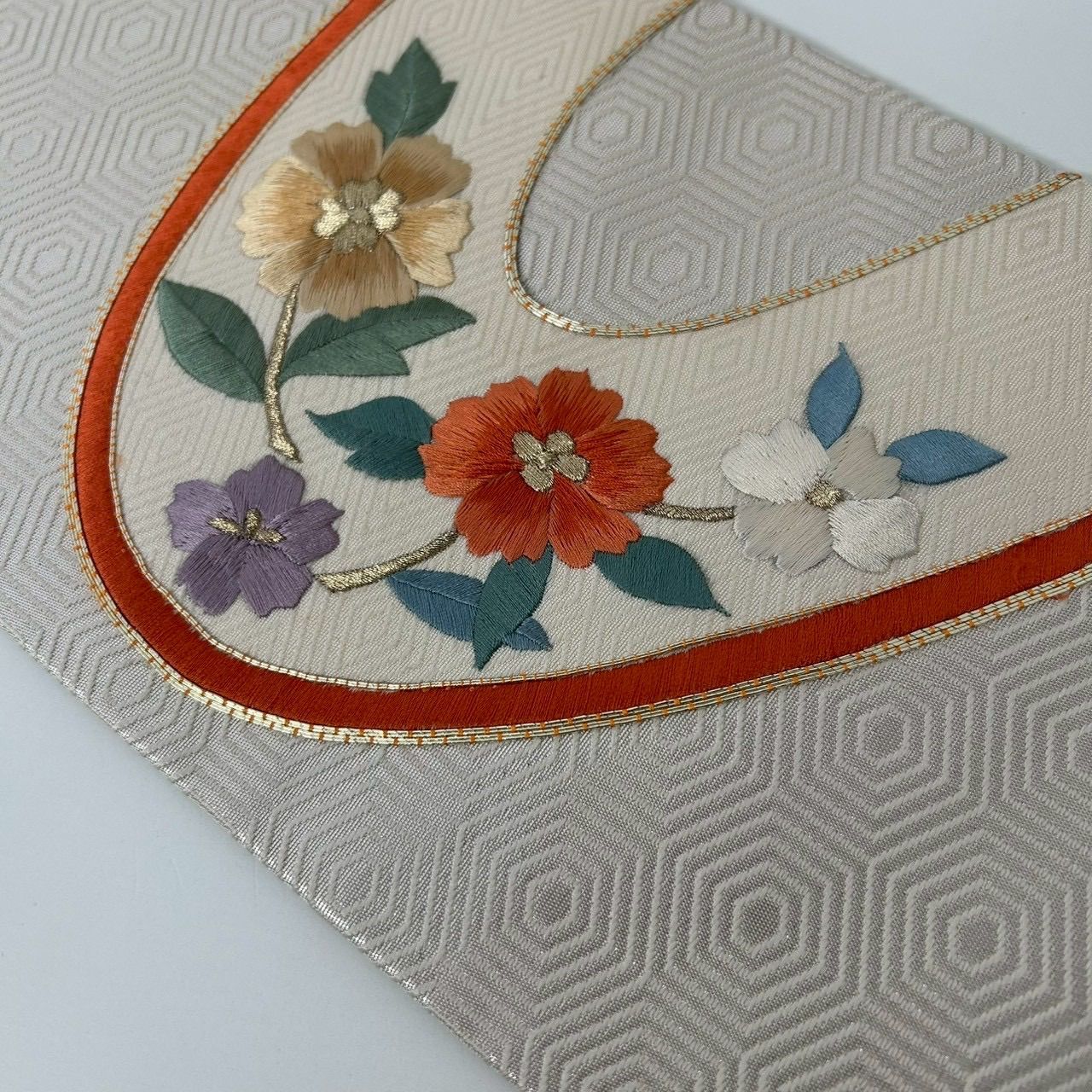 名古屋帯 刺繍 金駒刺繍 花柄 素敵な加工 九寸 正絹 MA-1874 - メルカリ