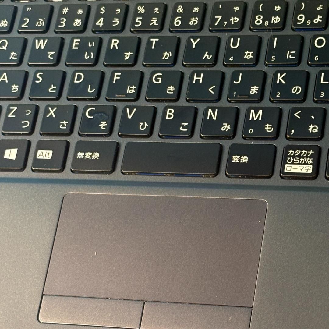 超薄型軽量☆メモリ8GB・SSDで快速・指紋認証・Windows11☆ノートパソコン