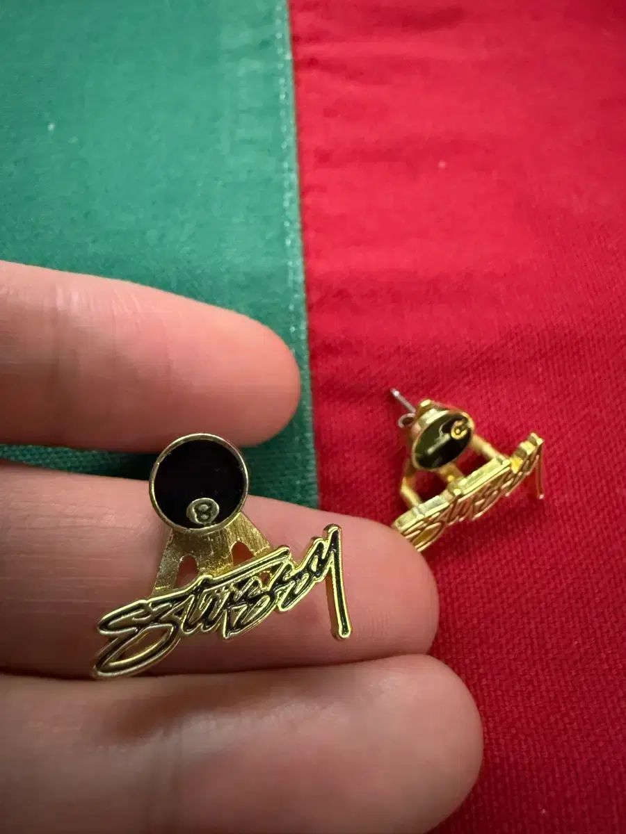 STUSSY ステューシー 8 ボール イヤリング