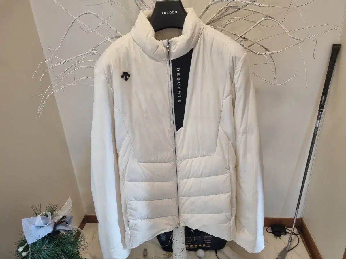 デサント 白 ダウン ゴルフ ジャケット