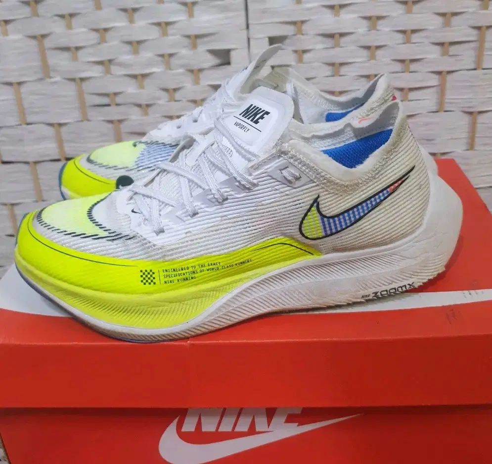 ナイキ ズームX ヴェイパーフライ ネクスト2 ランニングシューズ