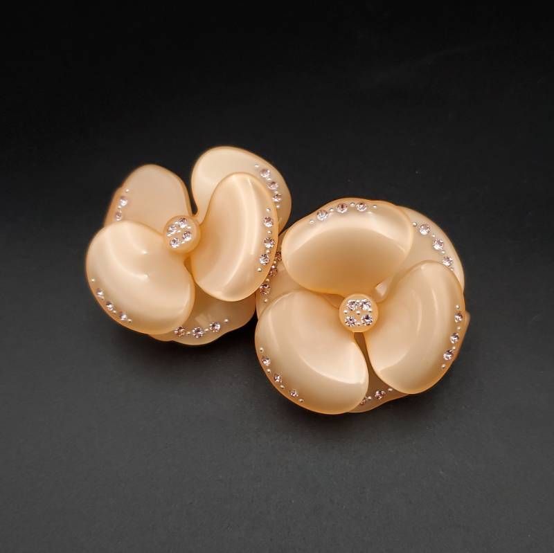 ALEXANDRE DE PARIS アレクサンドルドゥパリ バレッタ ヘア 髪留め カメリア ラインストーン ラメ フランス製 オレンジベージュ 上品 ギフト プレゼント 贈り物