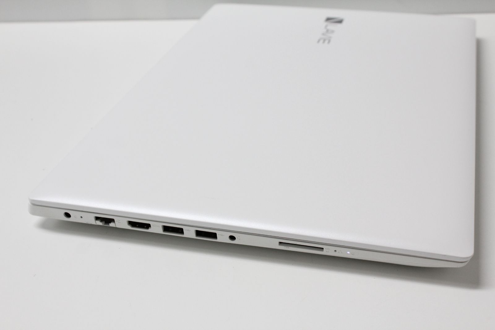 ノートPC 【ノートPC】NEC〈LAVIE Note Standard NS20A/M2W〉AMD A6 