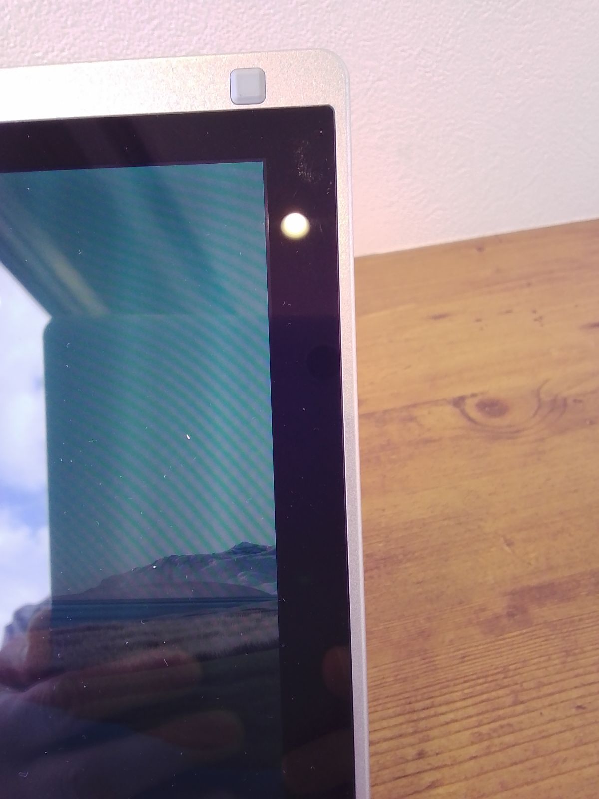 レッツノート CF RZ 6 超軽量PC SIM対応