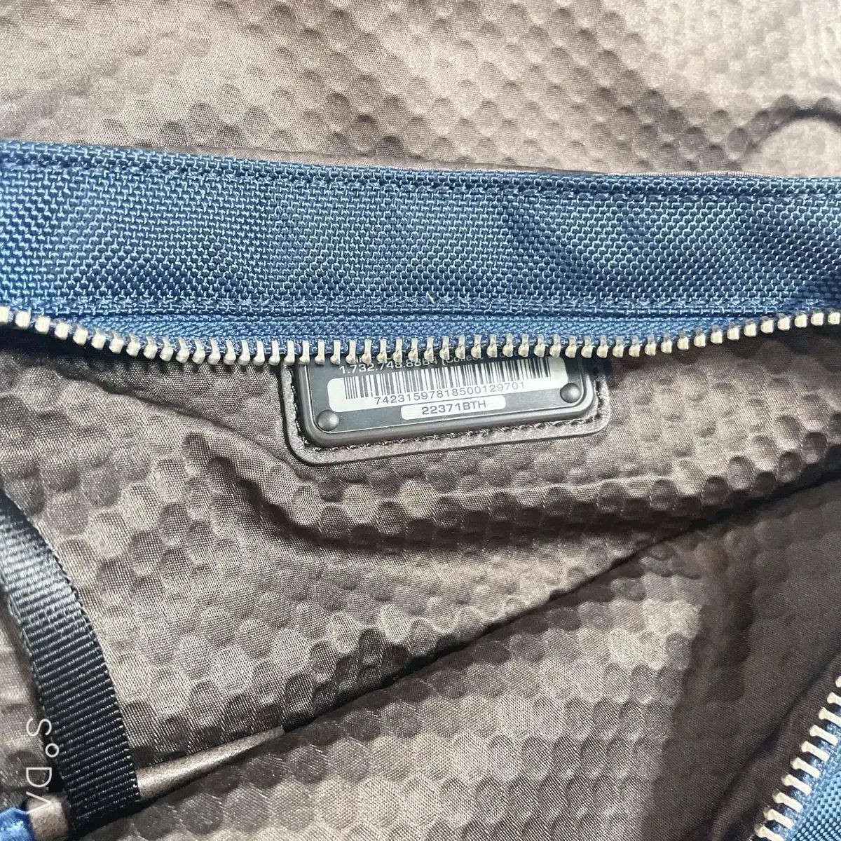 TUMI トゥミ ブルー クロスバック