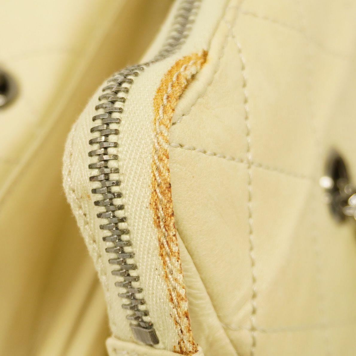 5pa0406-h】シャネル ショルダーバッグ マトラッセ ラムスキン