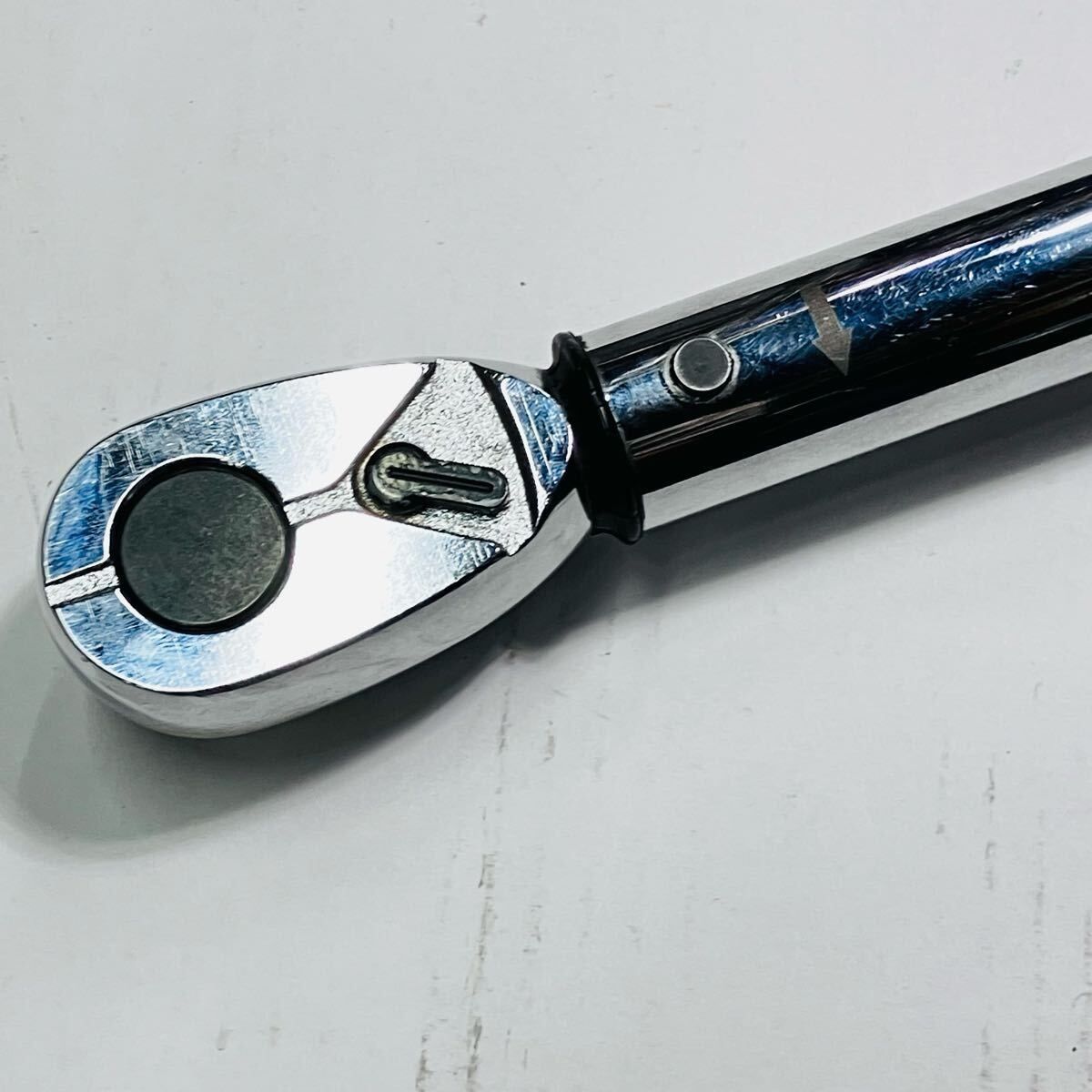 品 KTC 1 2 sq 12.7 mm プレセット型トルクレンチ GW 200-04 40-200 N m