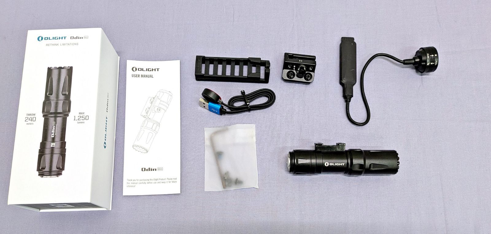 LayLax ウェポンライト OLIGHT Odin Mini 830