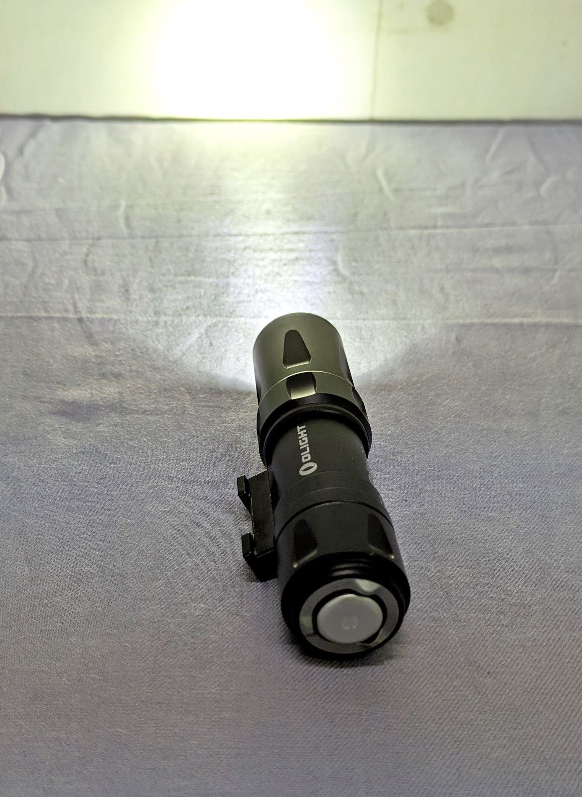 LayLax ウェポンライト