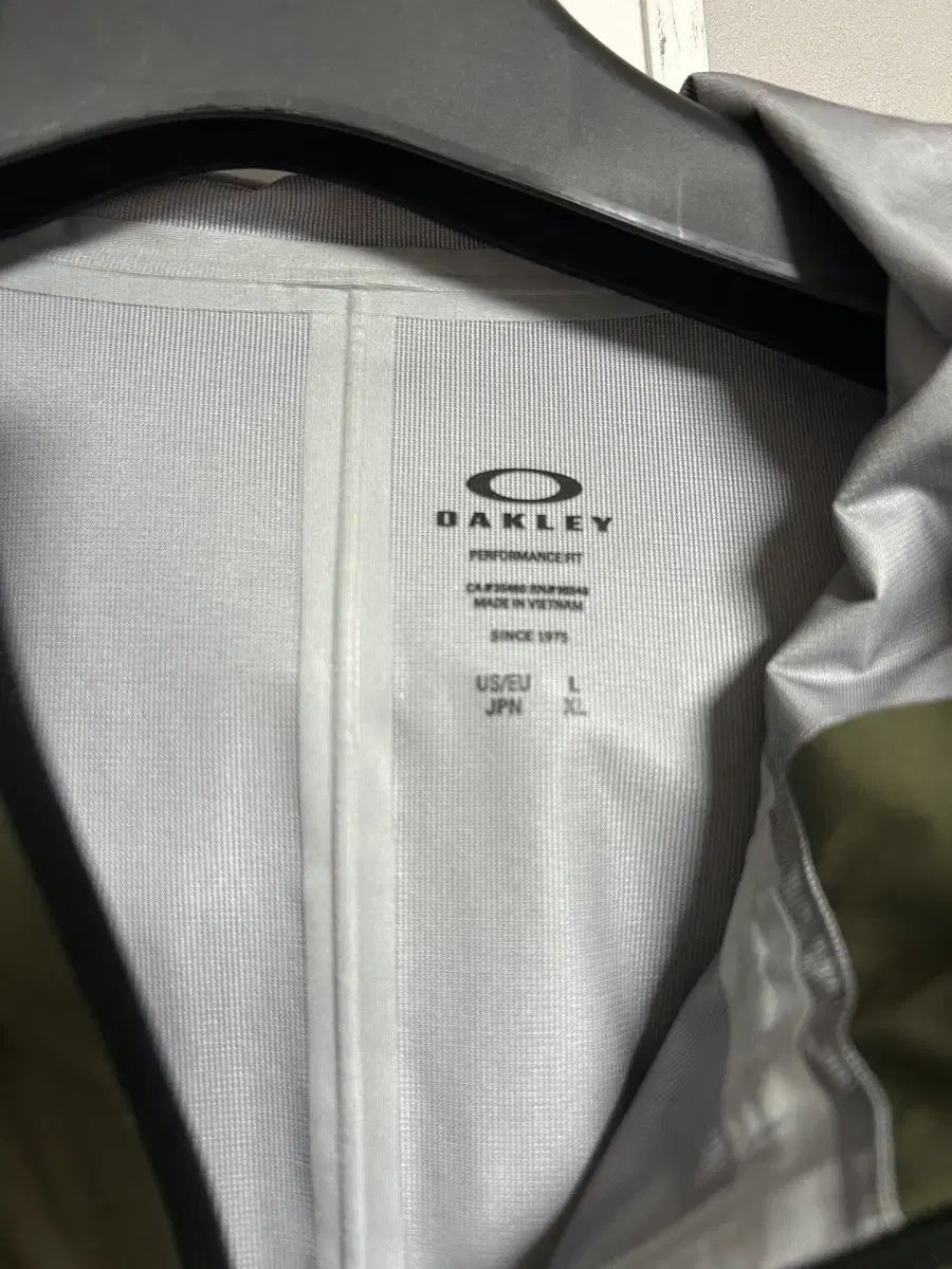  オークリー パーテックス 3 L ジャケット XL サイズ その他 アウター